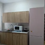 3 квартиры на площади веры холодной 1 Apartamento