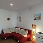 Apartamento 3 квартиры на площади веры холодной 1