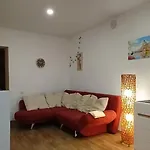 3 квартиры на площади веры холодной 1 Apartamento *