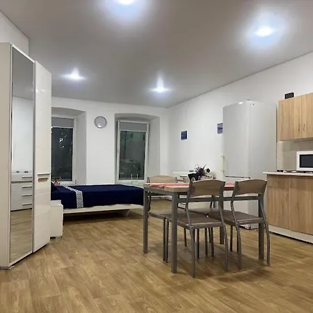 3 квартиры на площади веры холодной 1 Apartment *