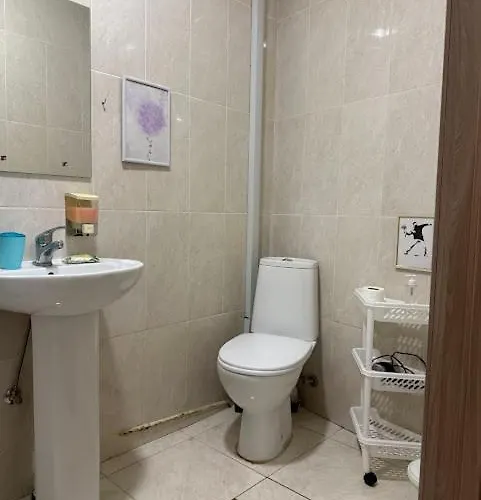 3 квартиры на площади веры холодной 1 * אודסה