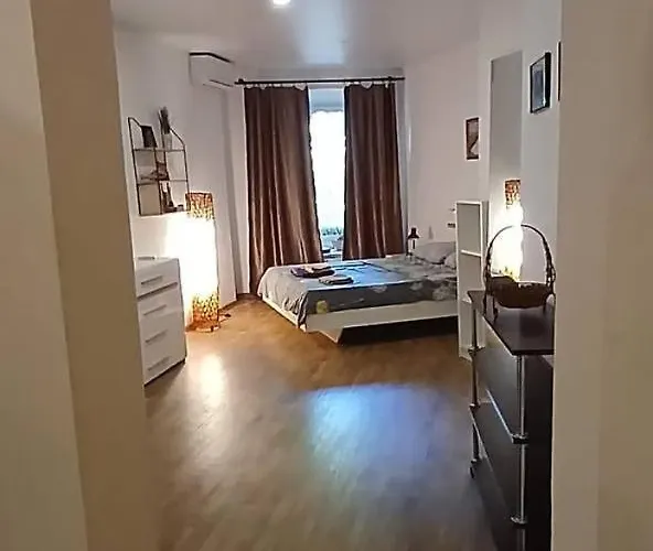 Apartment 3 квартиры на площади веры холодной 1 *