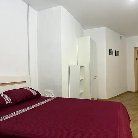 3 квартиры на площади веры холодной 1 * Odessa